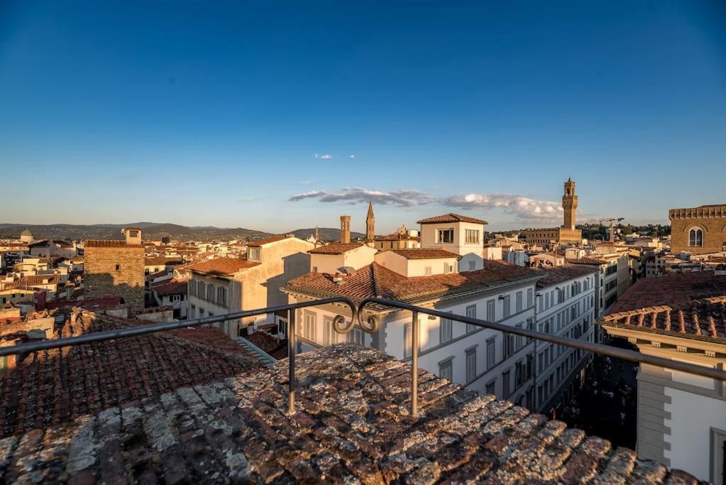 Luxury In Adimari's Tower With Terrace * Florencia