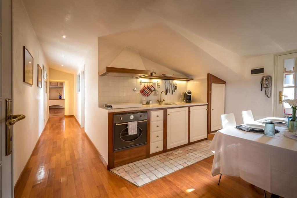 Luxury In Adimari's Tower With Terrace Florencia